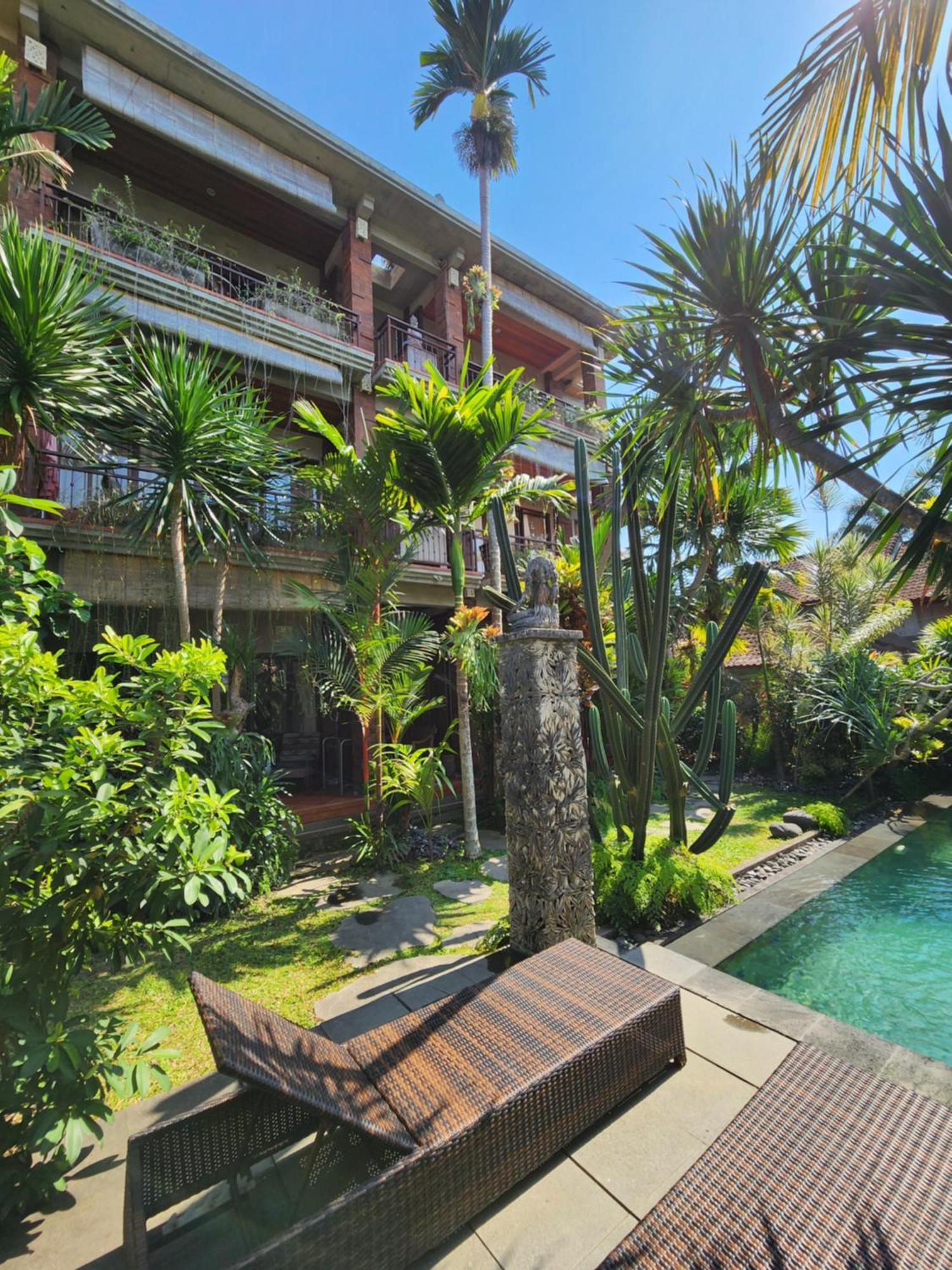 Buda Amitaba Ubud Esterno foto