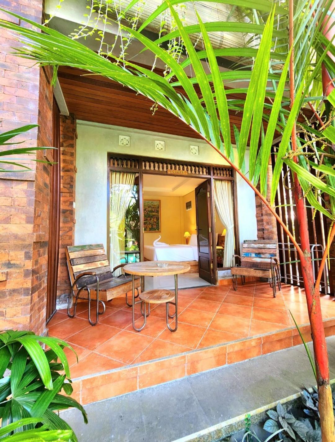 Buda Amitaba Ubud Camera foto