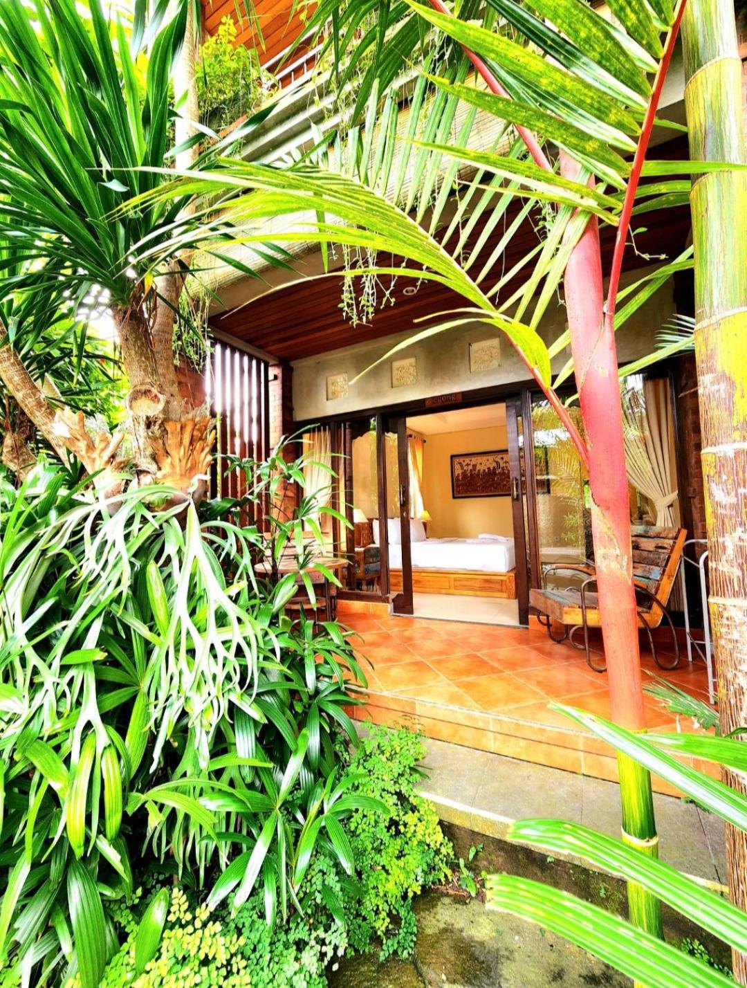 Buda Amitaba Ubud Esterno foto